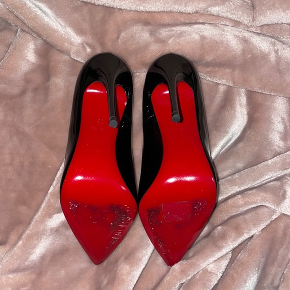 Christian Louboutin So Kate Patent Pointed-Toe Red Sole Pump - Picture 5 of 7